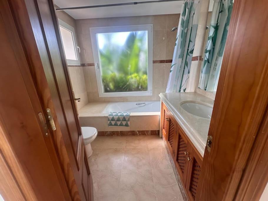 Costalita Beach Apartamento En Естепона Екстер'єр фото